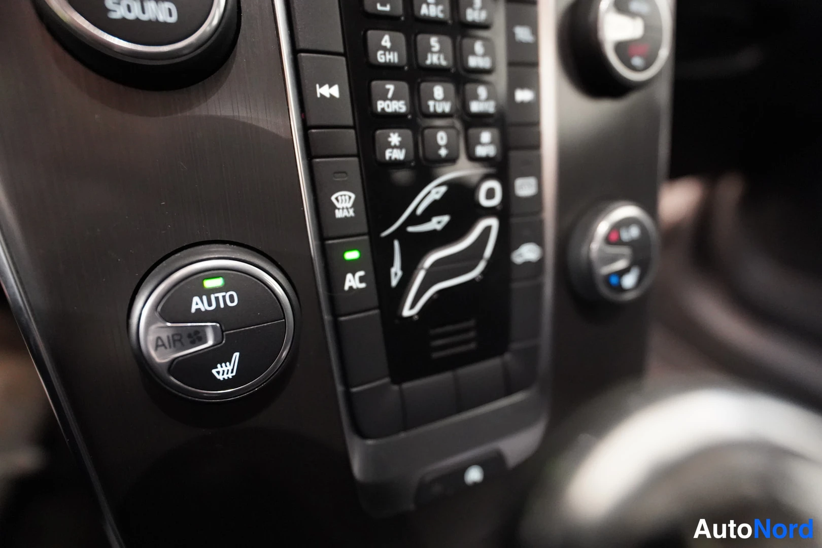 Harmaa Volvo V40 2013, kuva 25