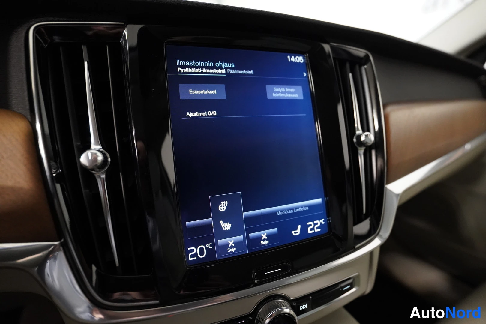 Ruskea Volvo V90 2017, kuva 21