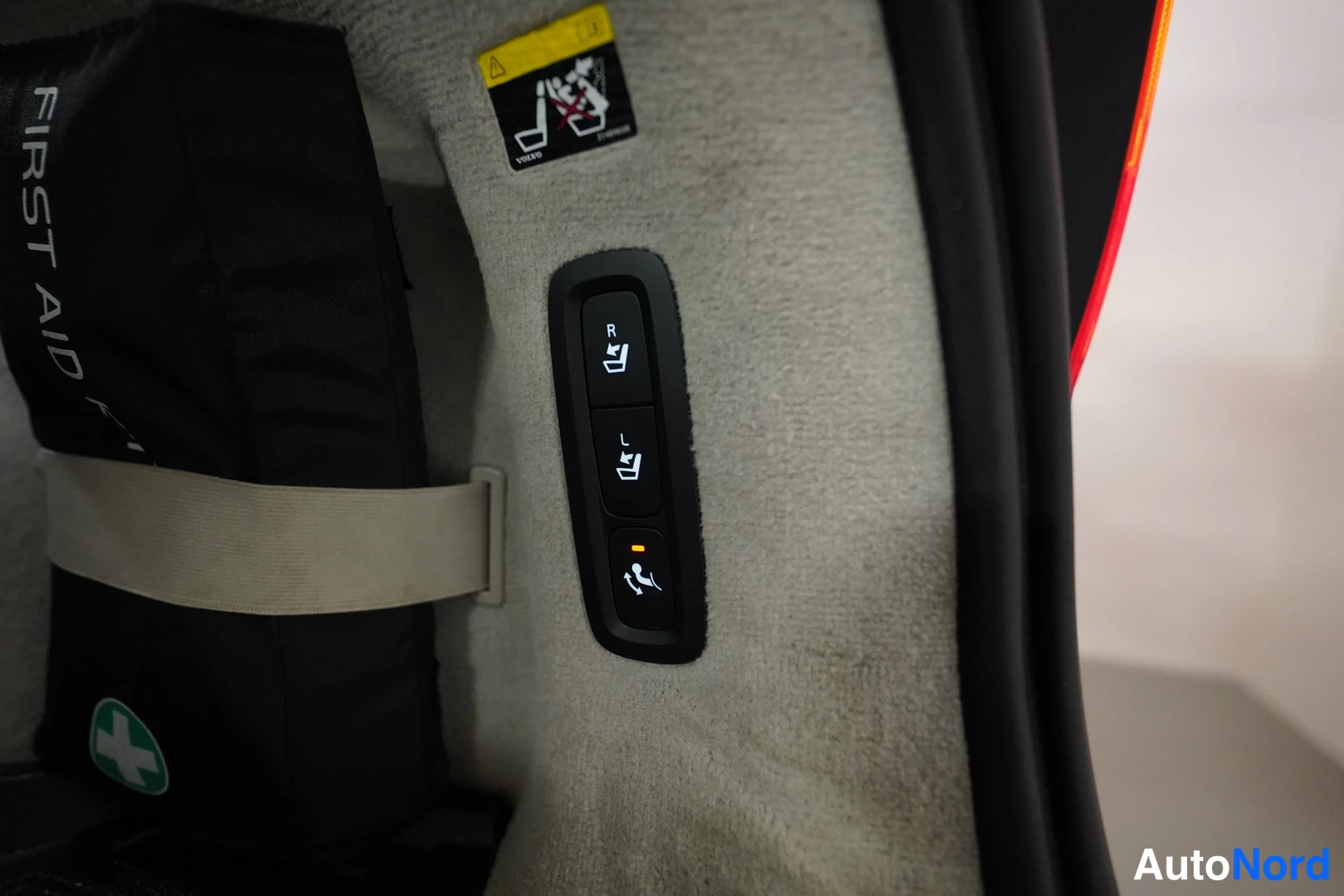 Ruskea Volvo V90 2017, kuva 24