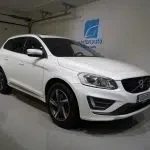 Valkoinen Volvo XC60 2014, etuviisto, keula oikealle, kuva 4