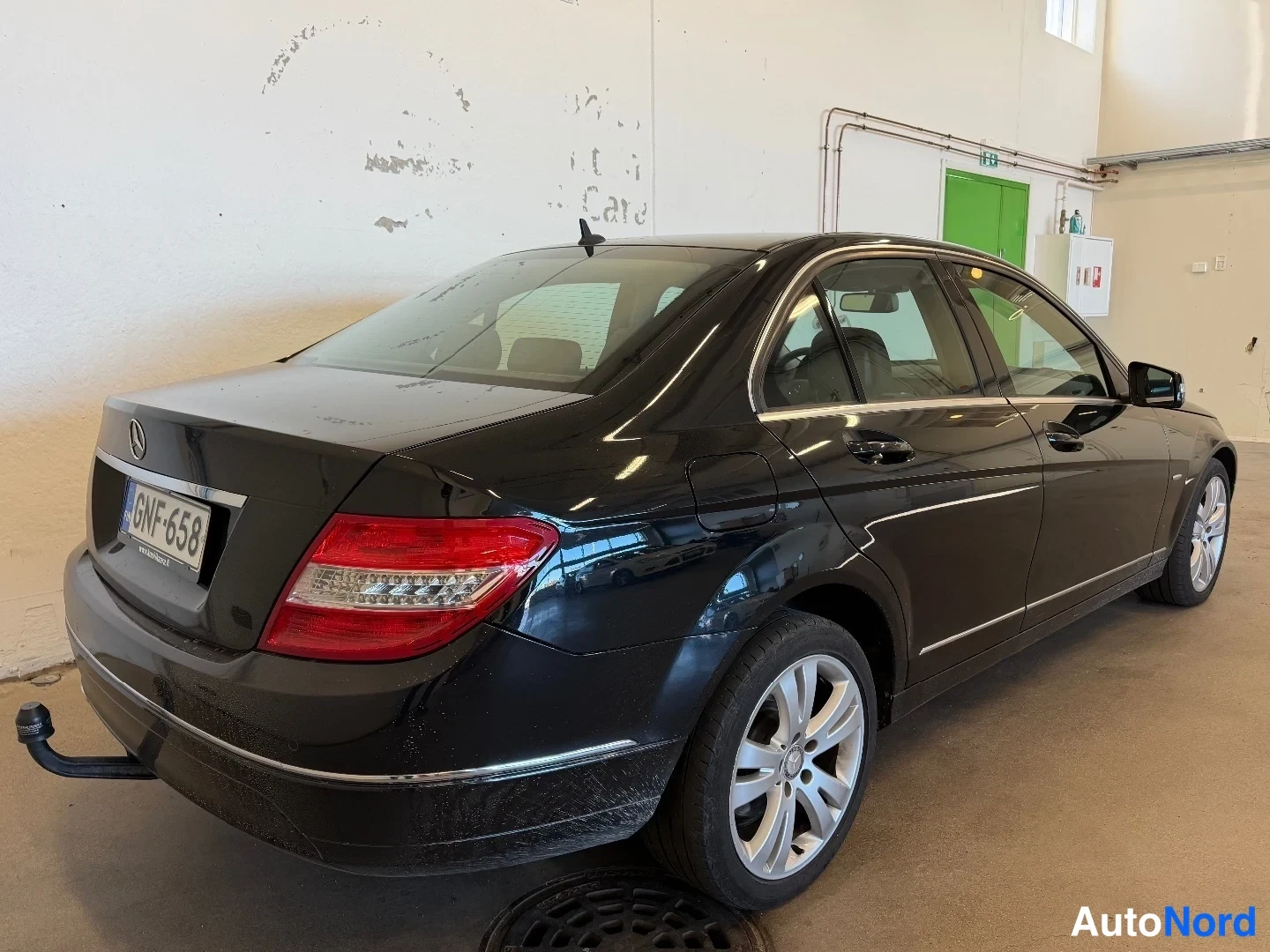Musta Mercedes-Benz C 220 CDI 2009, kuva 8