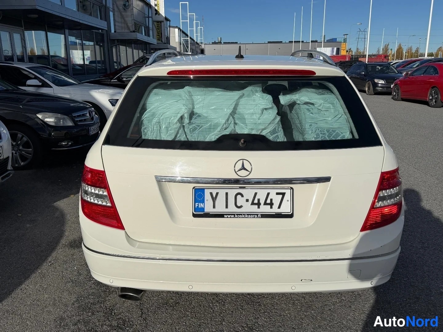White Mercedes-Benz C 220 d 2009, rear, photo 5