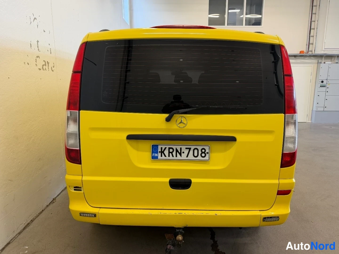 Yellow Mercedes-Benz Vito 116 CDI 2012, rear, photo 5