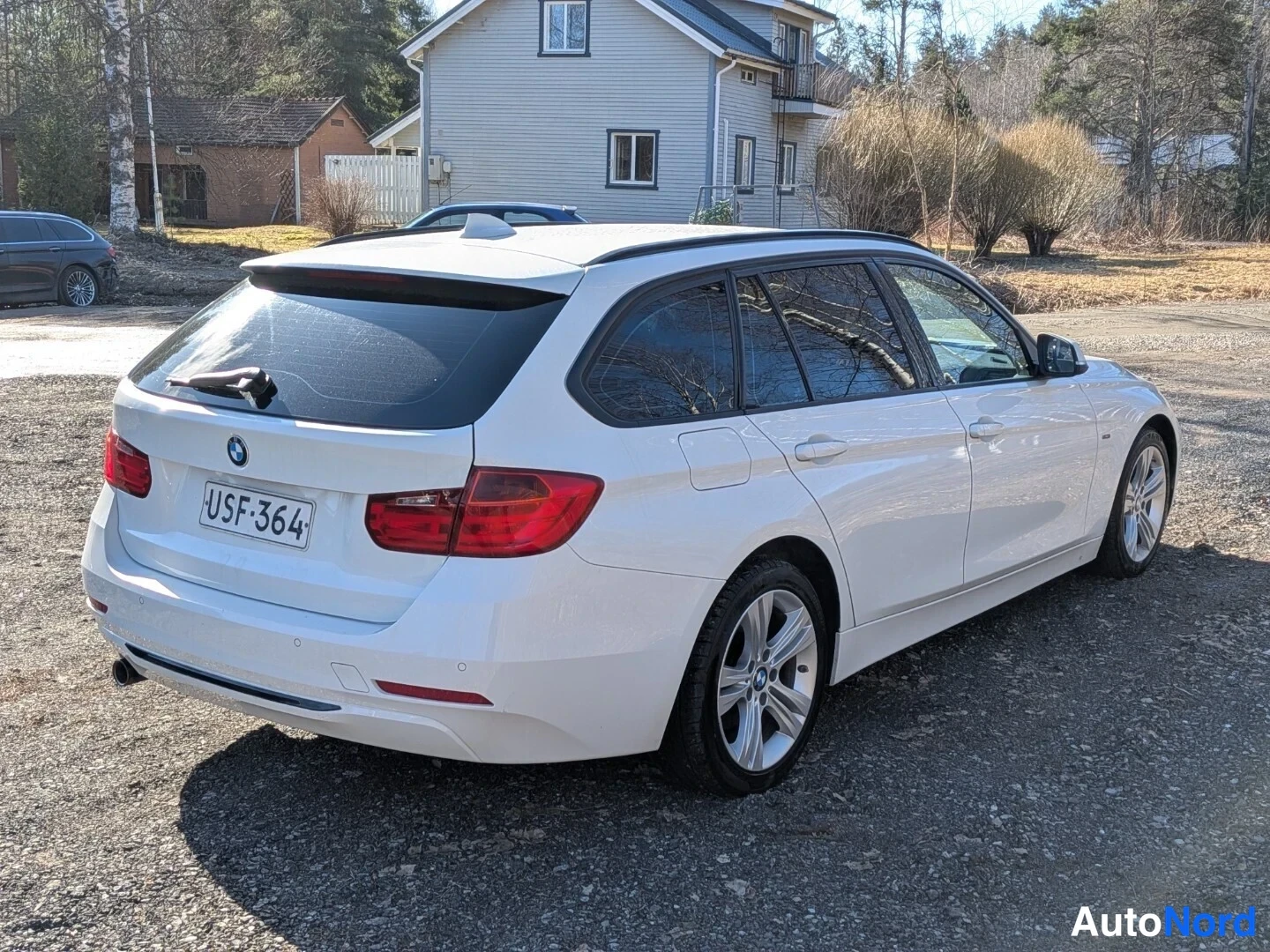 White BMW 316d 2014, rear three-quarter, photo 7