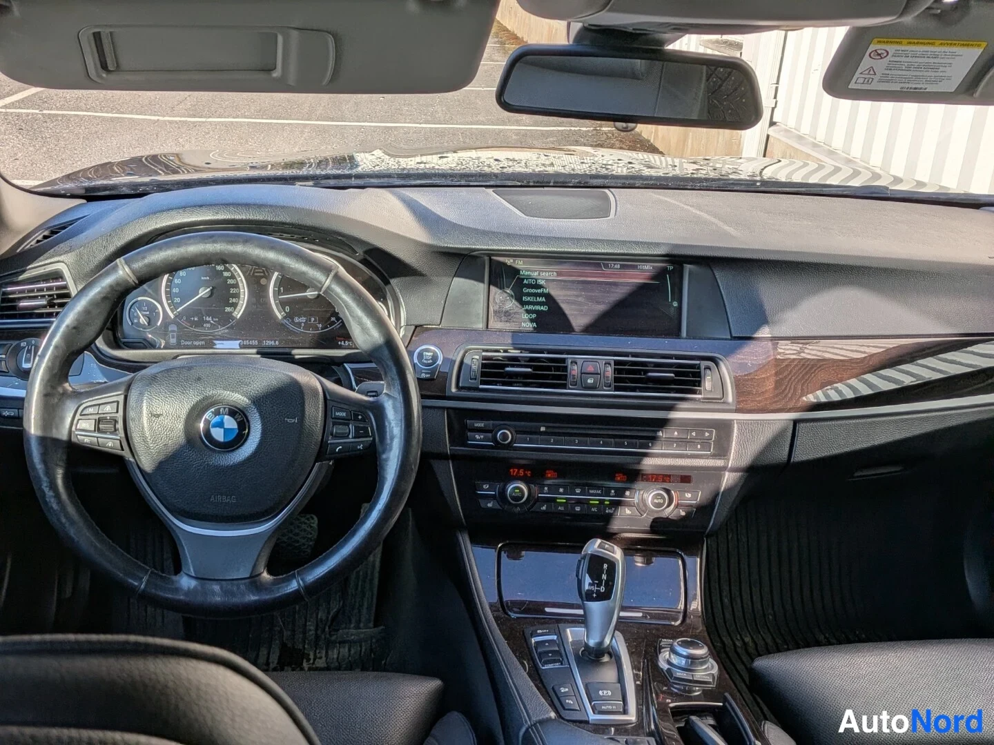 Black BMW 530d xDrive 2012, photo 12