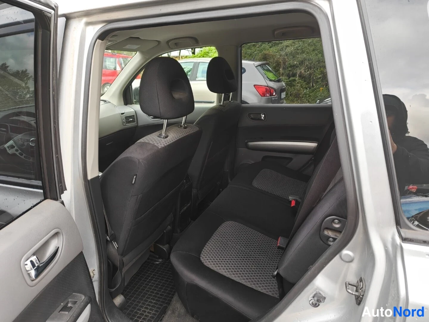 Grey Nissan X-Trail 2007, photo 12