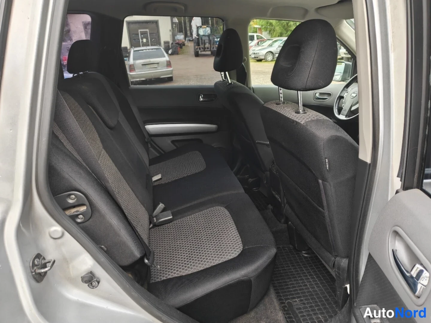 Grey Nissan X-Trail 2007, photo 9
