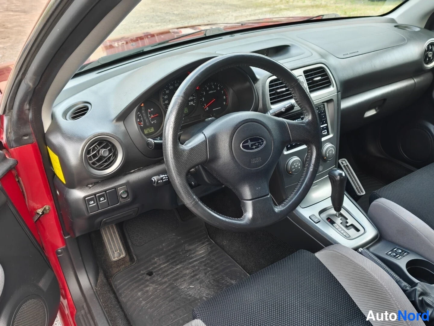 Red Subaru Impreza 2006, photo 8