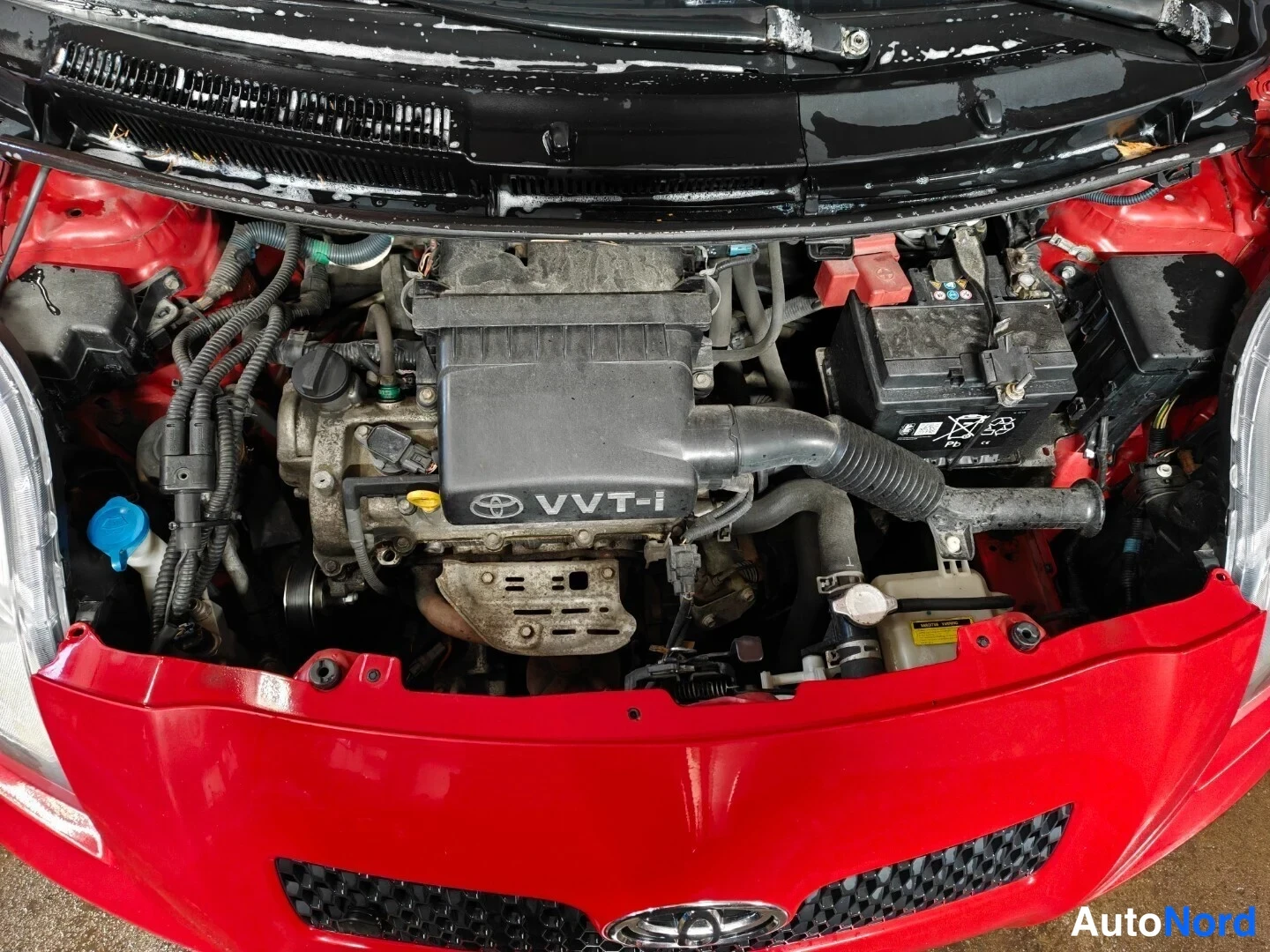 Red Toyota Yaris 2007, photo 12