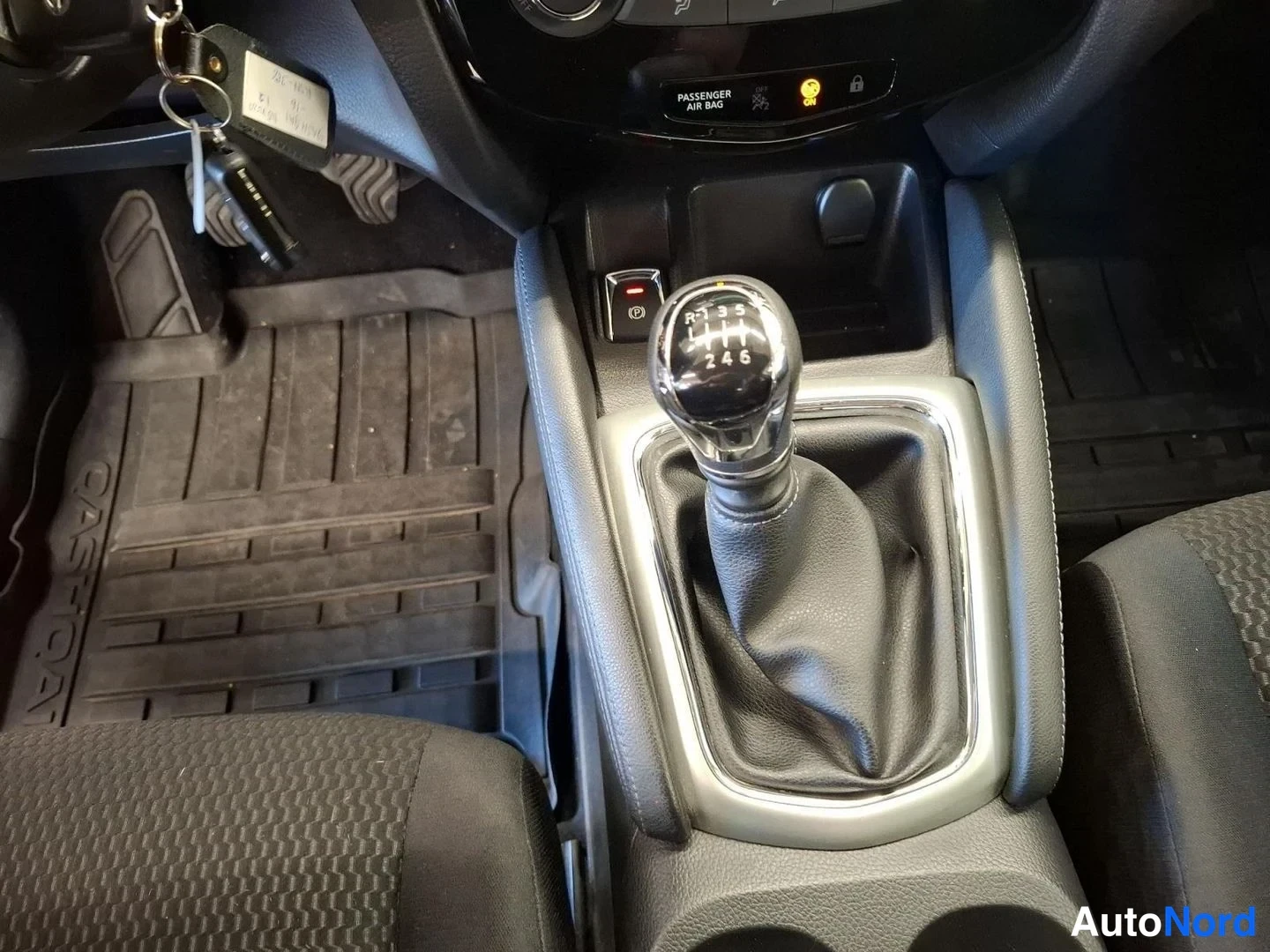 Hopea Nissan Qashqai 2016, kuva 14