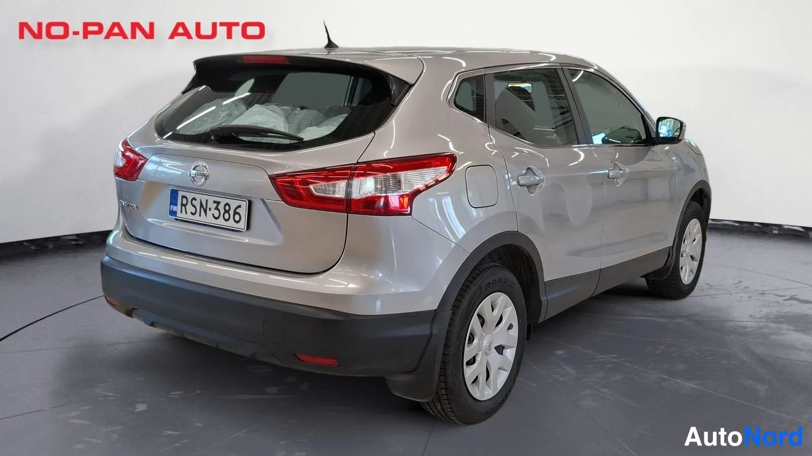 Hopea Nissan Qashqai 2016, takaviisto, kuva 6