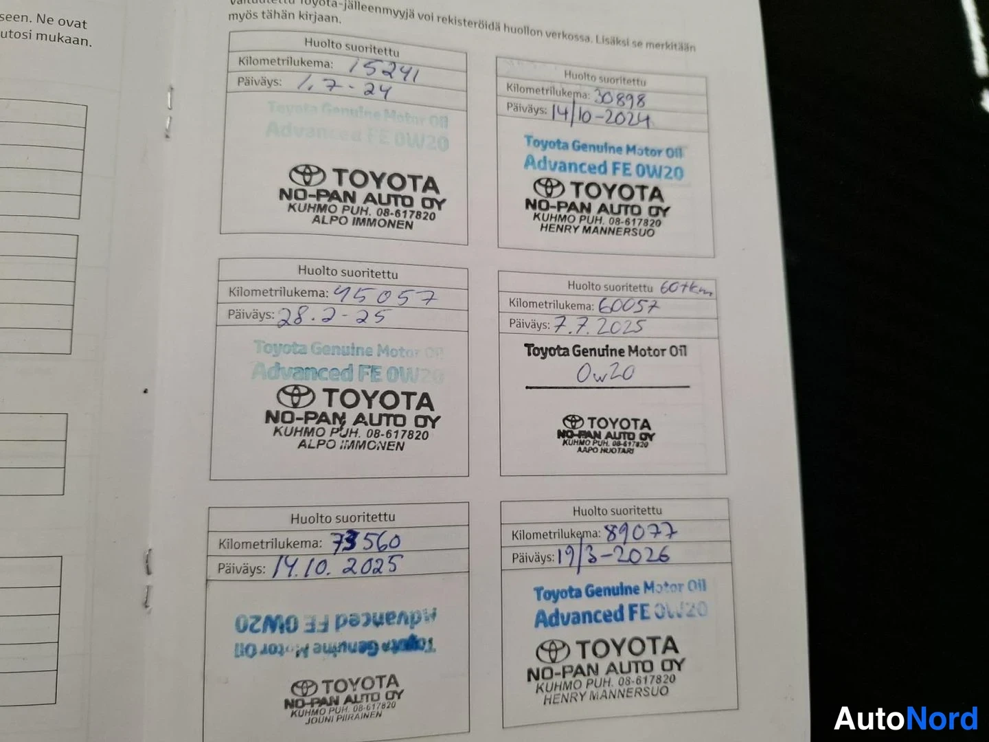 Musta Toyota RAV4 2024, kuva 17