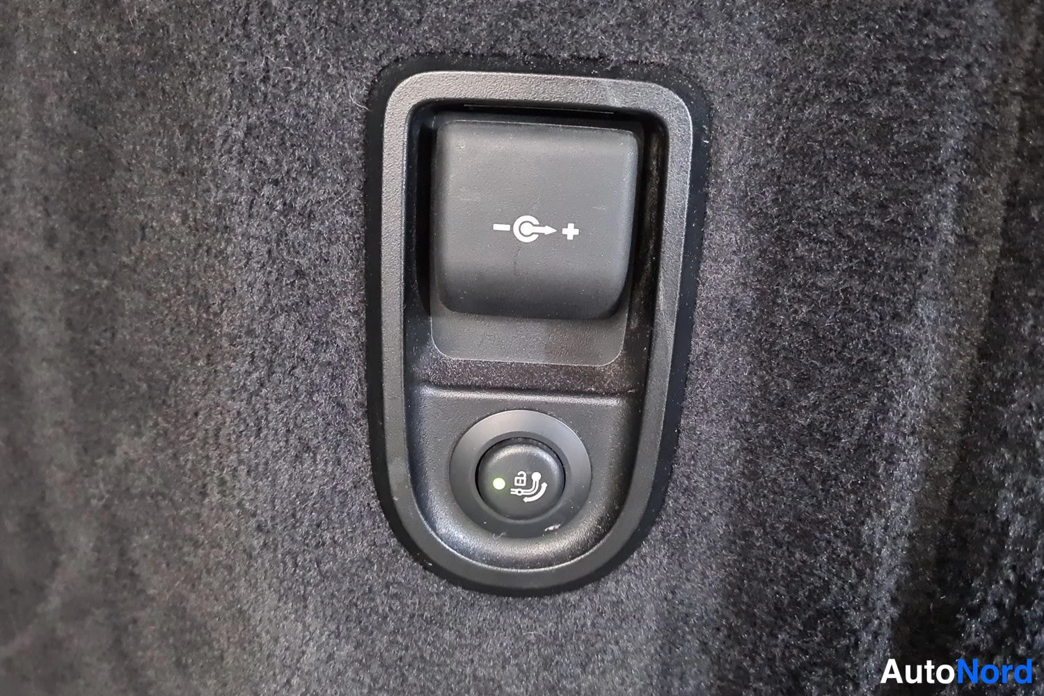 Musta BMW 530d xDrive 2019, kuva 27