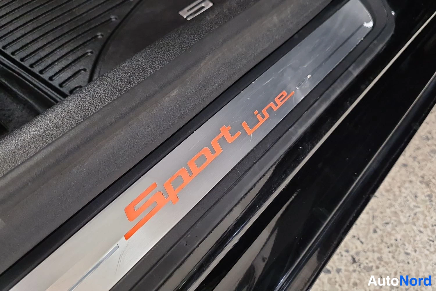 Musta BMW 530d xDrive 2019, kuva 24