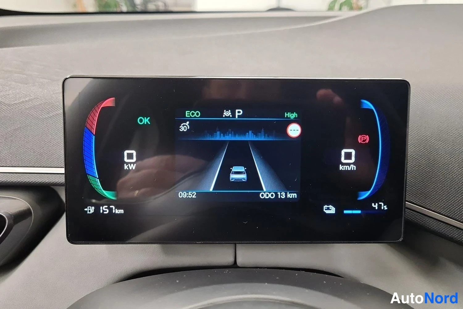 Valkoinen BYD Dolphin Surf 2025, kuva 21