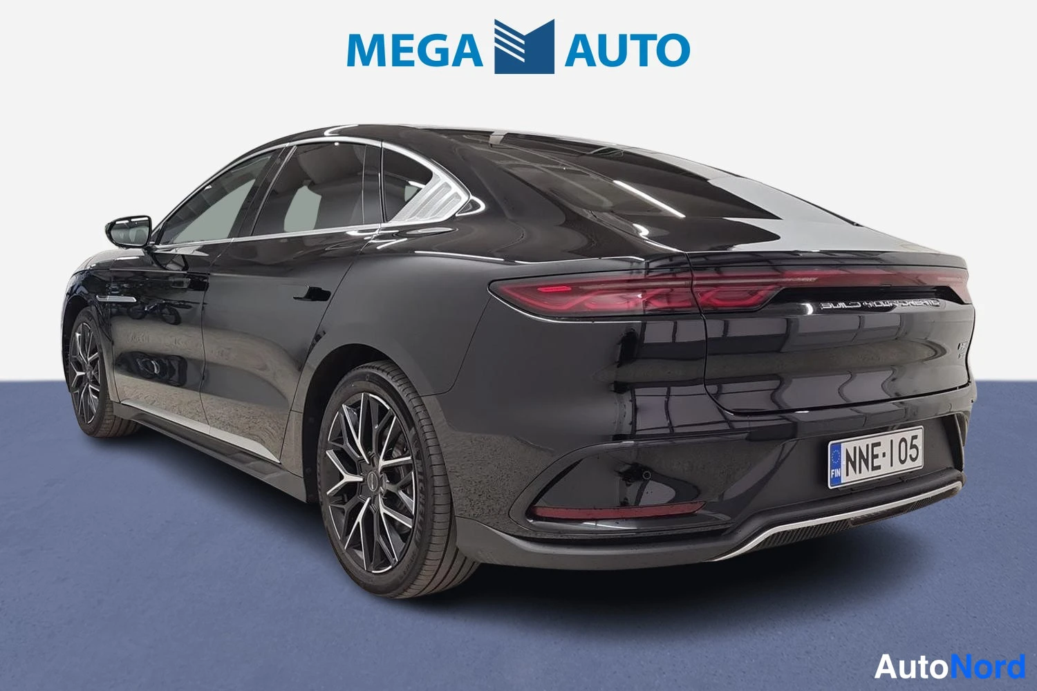 Musta BYD Han 2024, takaviisto, kuva 6