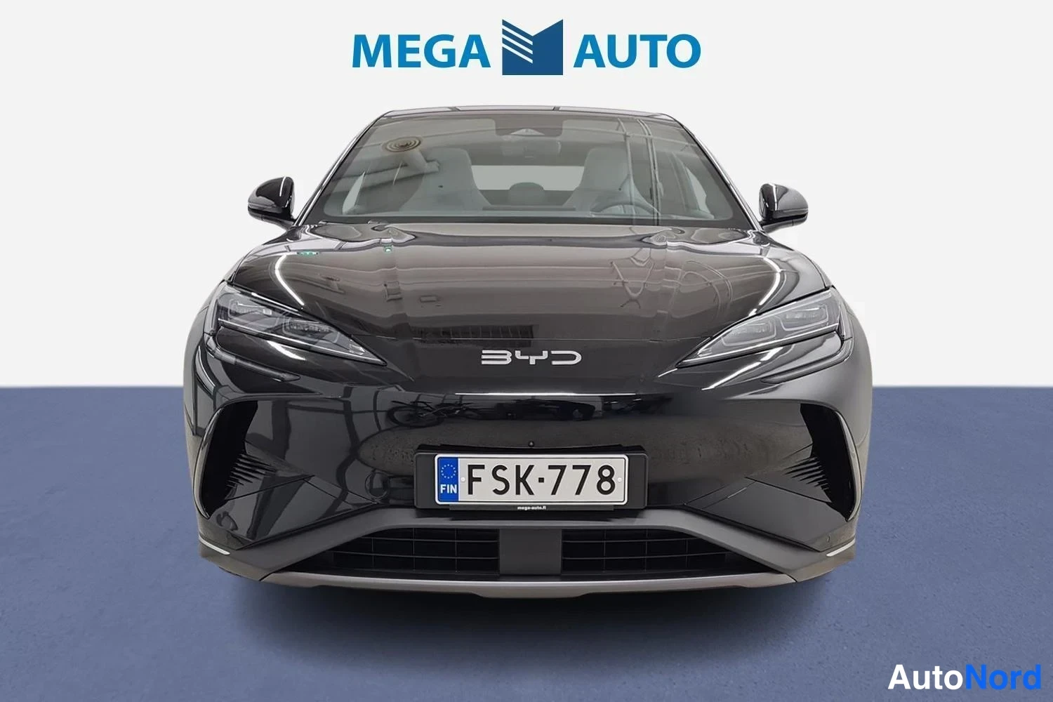 Musta BYD Sealion 7 2026, edestä, kuva 4