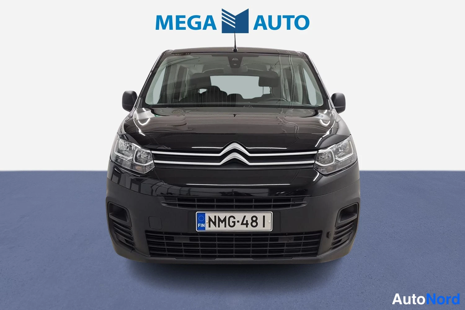 Musta Citroen Berlingo 2021, edestä, kuva 2