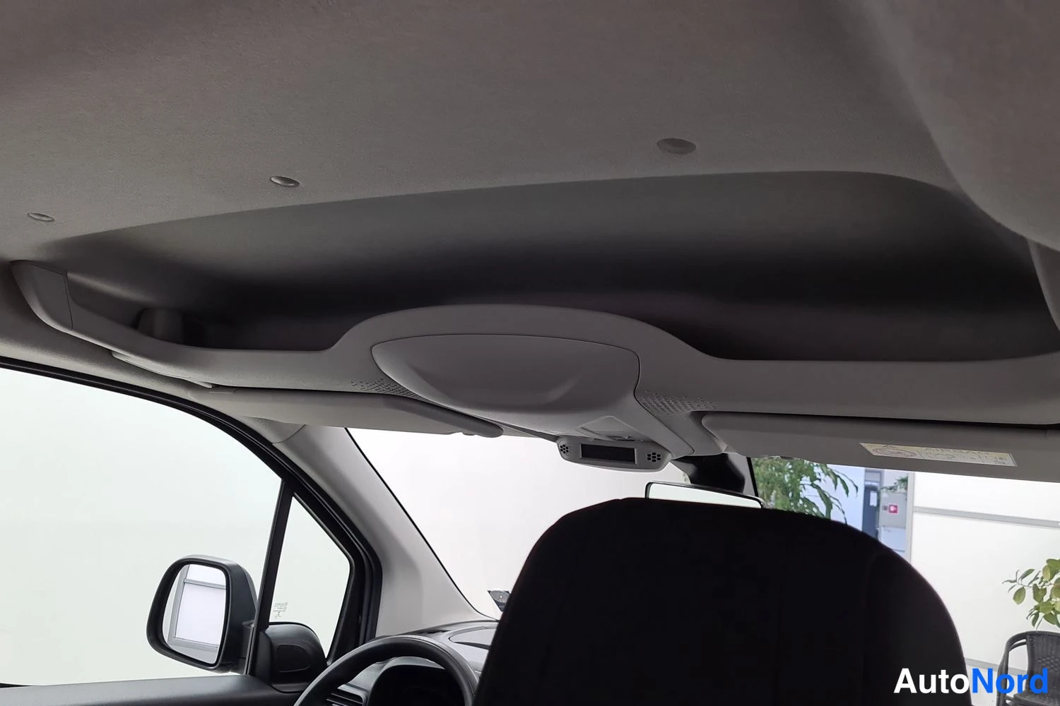 Musta Citroen Berlingo 2021, kuva 25