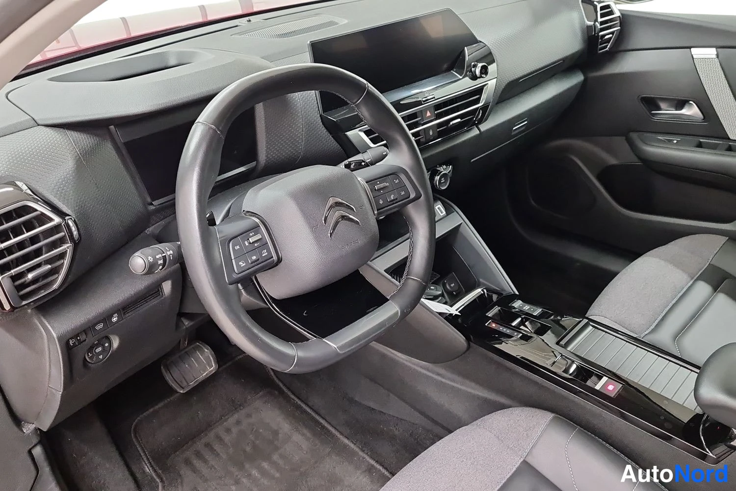 Punainen Citroen C4 2023, kuva 7