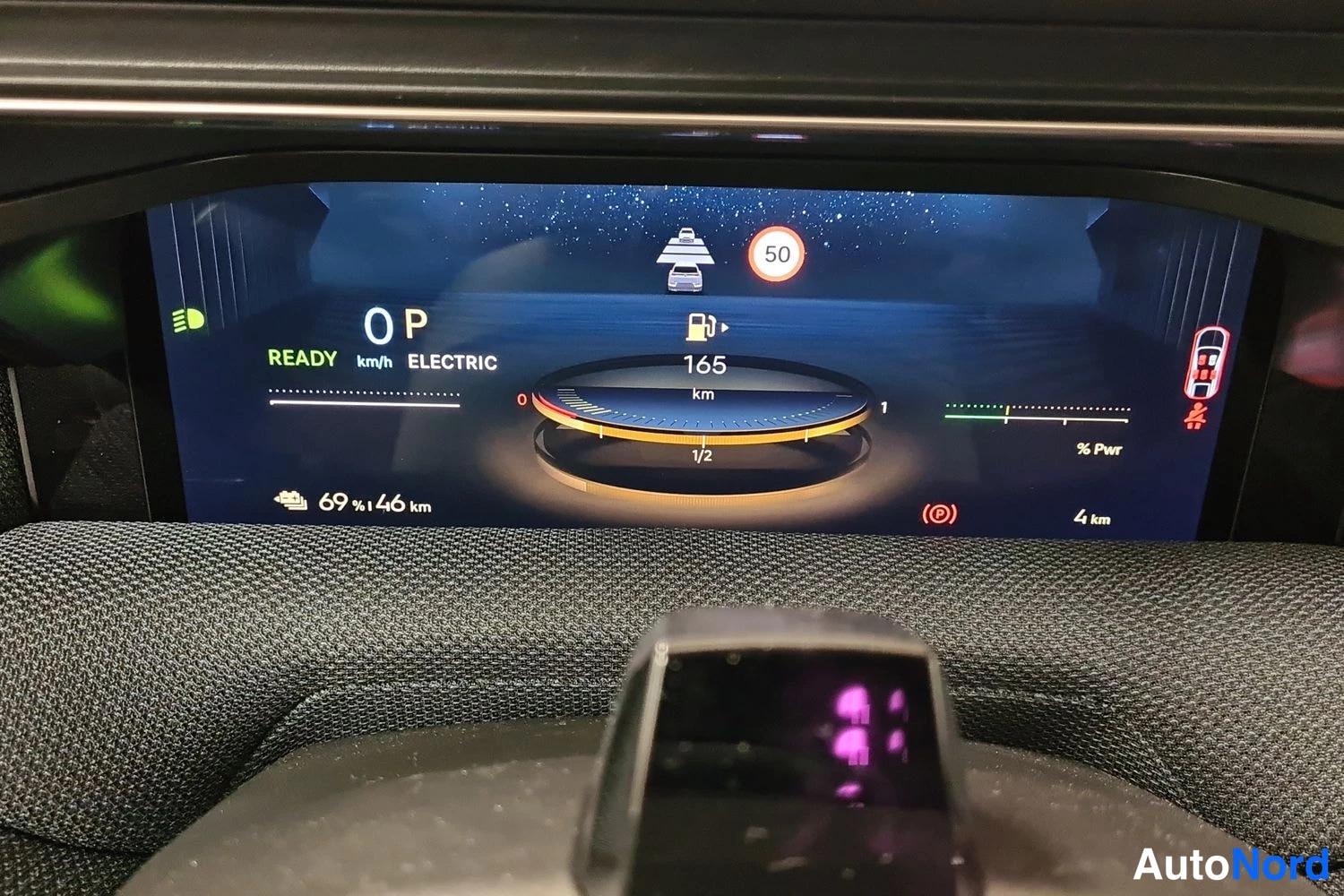 Vihreä Citroen C5 Aircross 2026, kuva 24