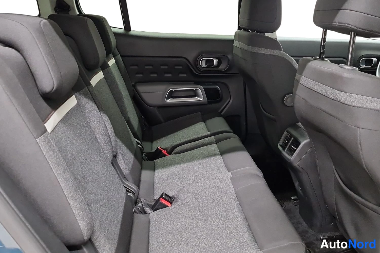 Valkoinen Citroen C5 Aircross 2020, kuva 11