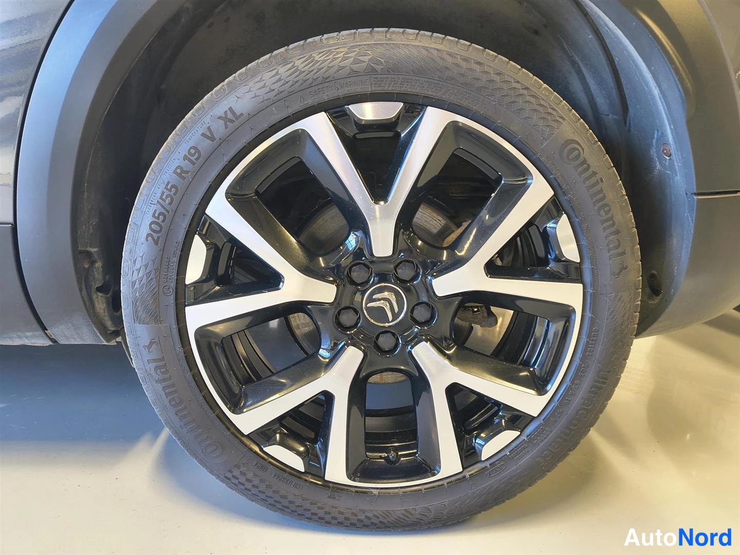 Harmaa Citroen C5 Aircross 2021, kuva 9