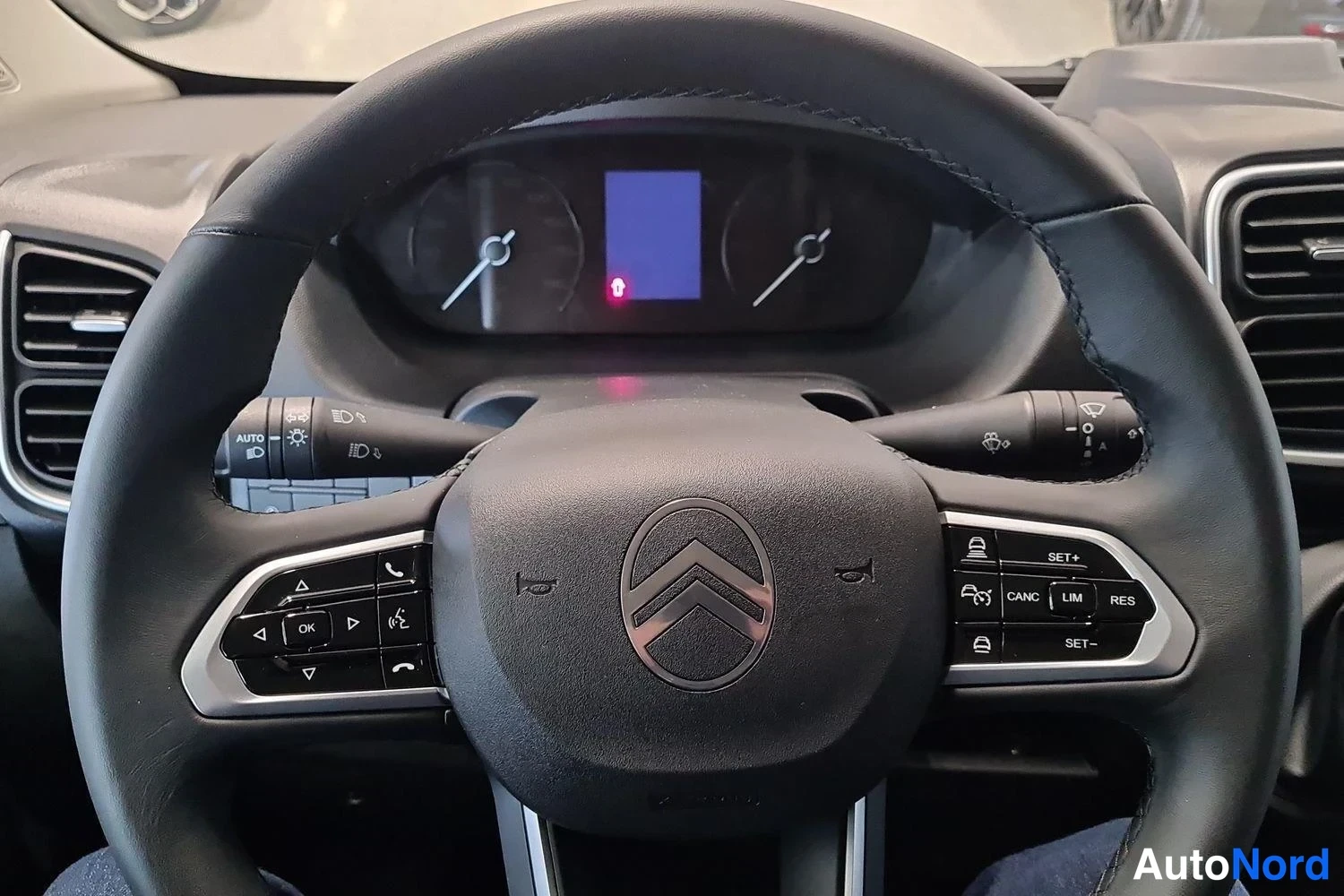 Valkoinen Citroen Jumper 2025, kuva 13