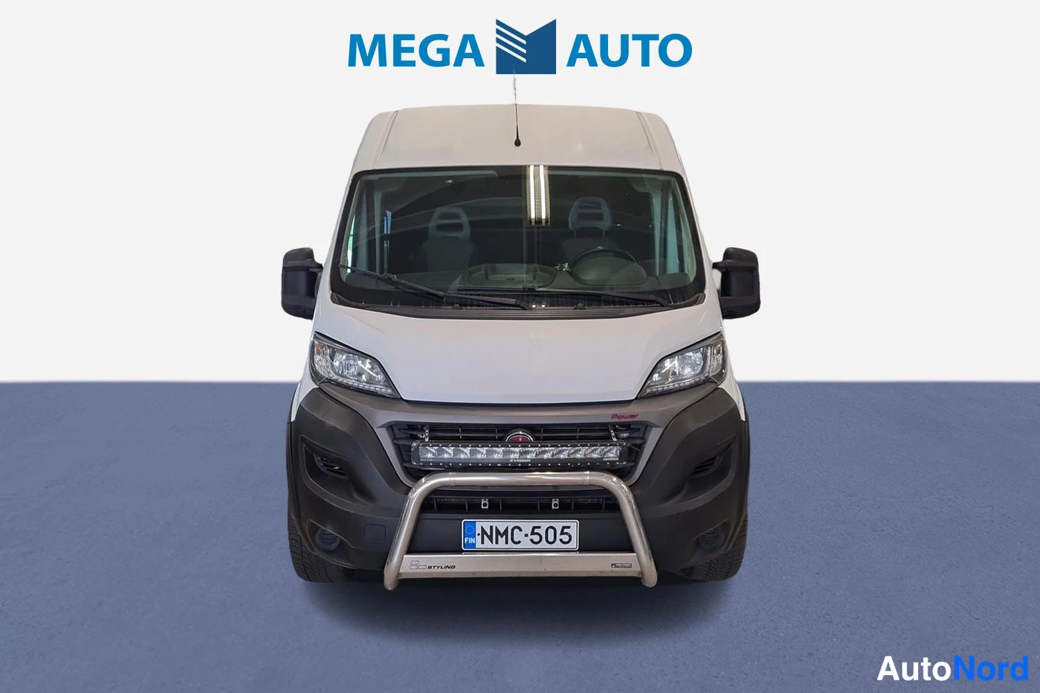 Valkoinen Fiat Ducato 2021, edestä, kuva 3