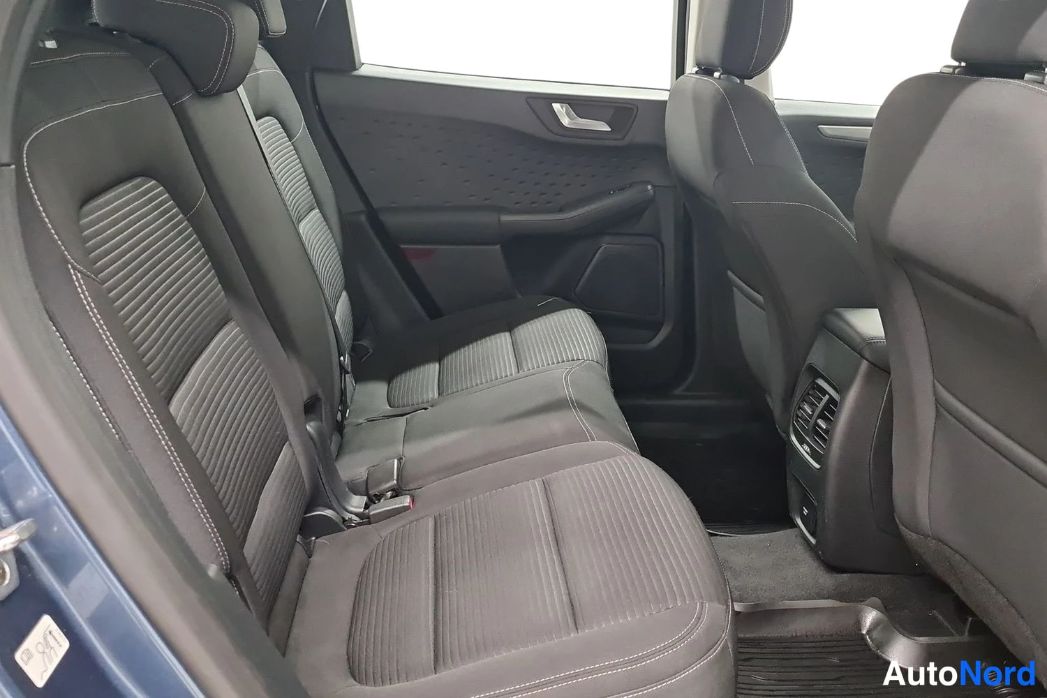 Sininen Ford Kuga 2021, kuva 11