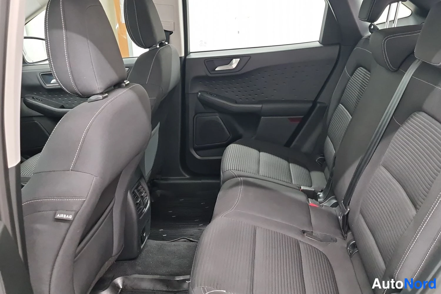 Sininen Ford Kuga 2021, kuva 12