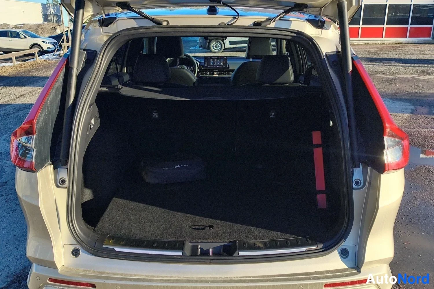 Beige Honda CR-V 2025, takaa, kuva 9
