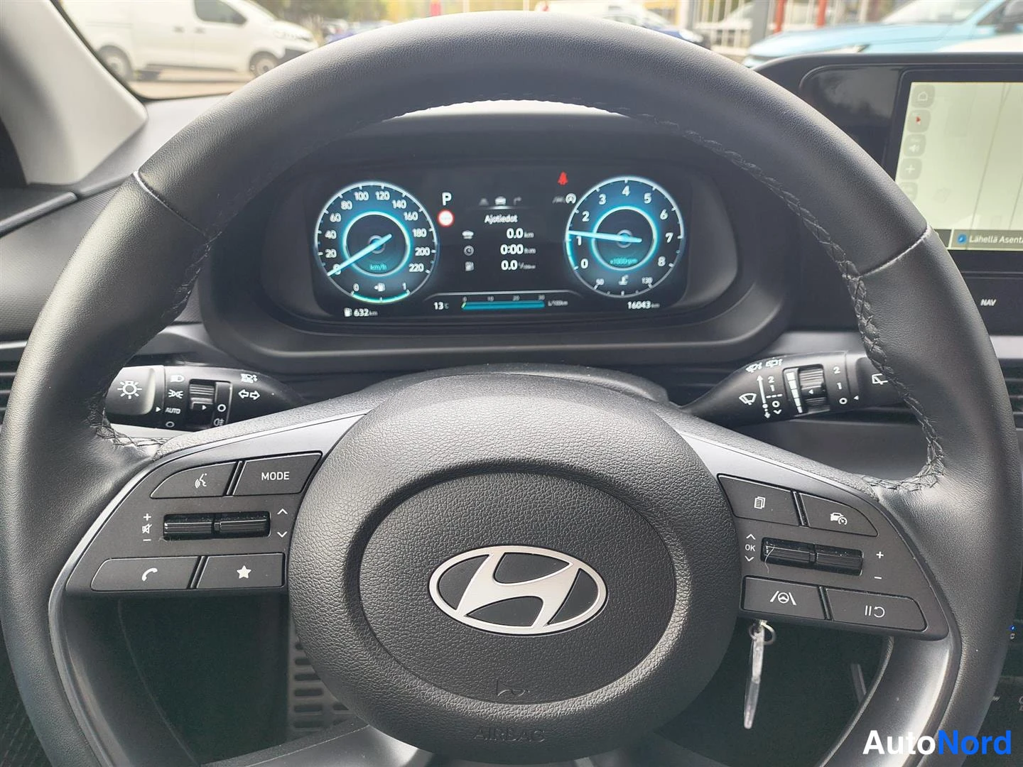 Harmaa Hyundai Bayon 2025, kuva 28