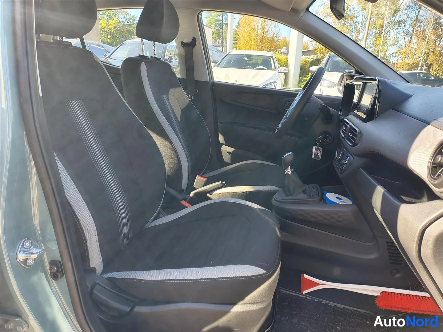 Vihreä Hyundai i10 2025, kuva 30
