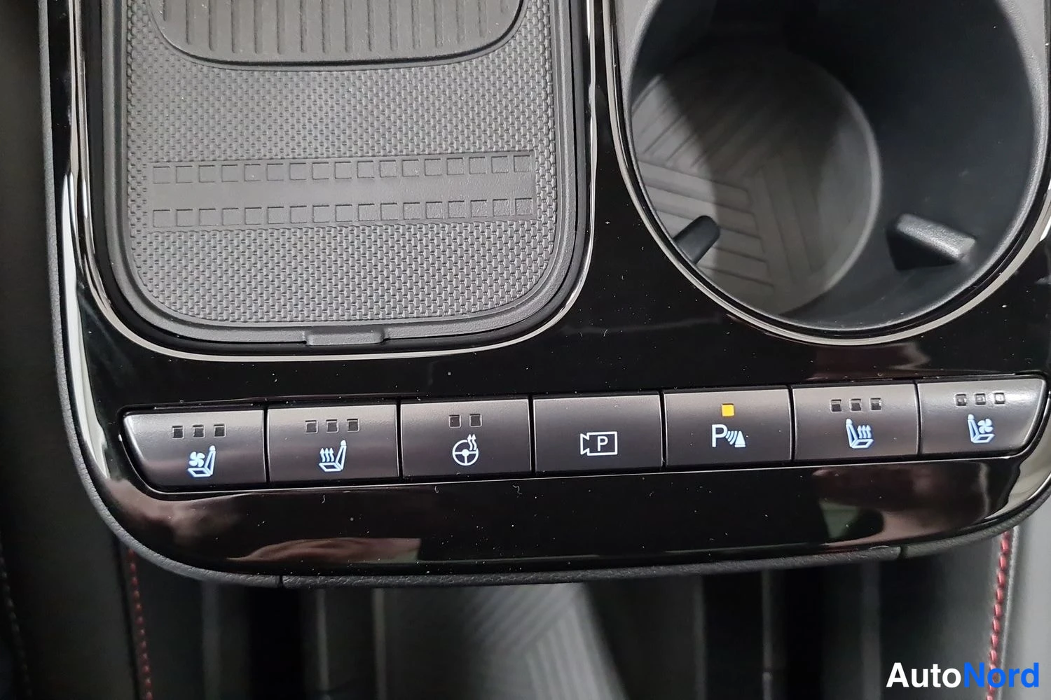 Valkoinen Hyundai Ioniq 5 2025, kuva 41