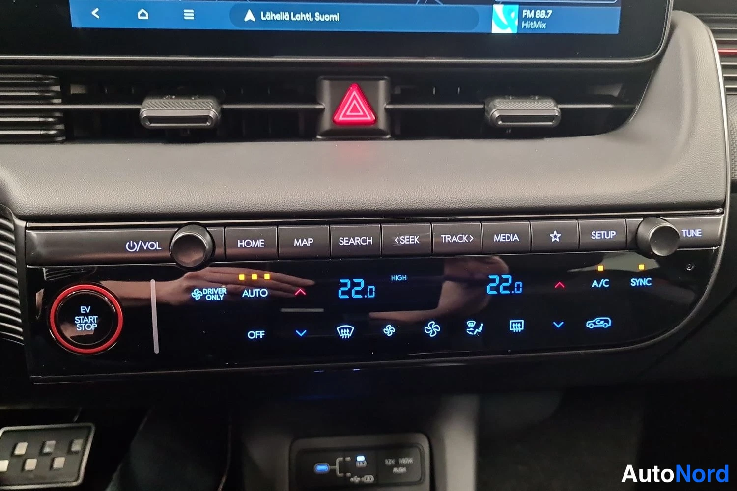 Valkoinen Hyundai Ioniq 5 2025, kuva 42