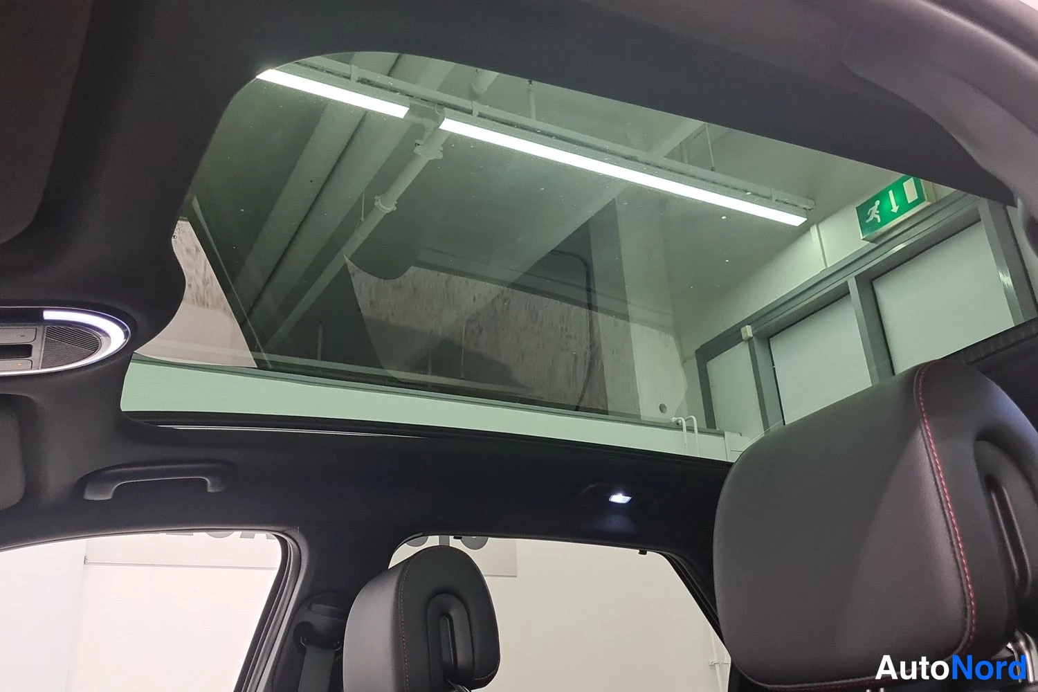 Valkoinen Hyundai Ioniq 5 2025, kuva 46
