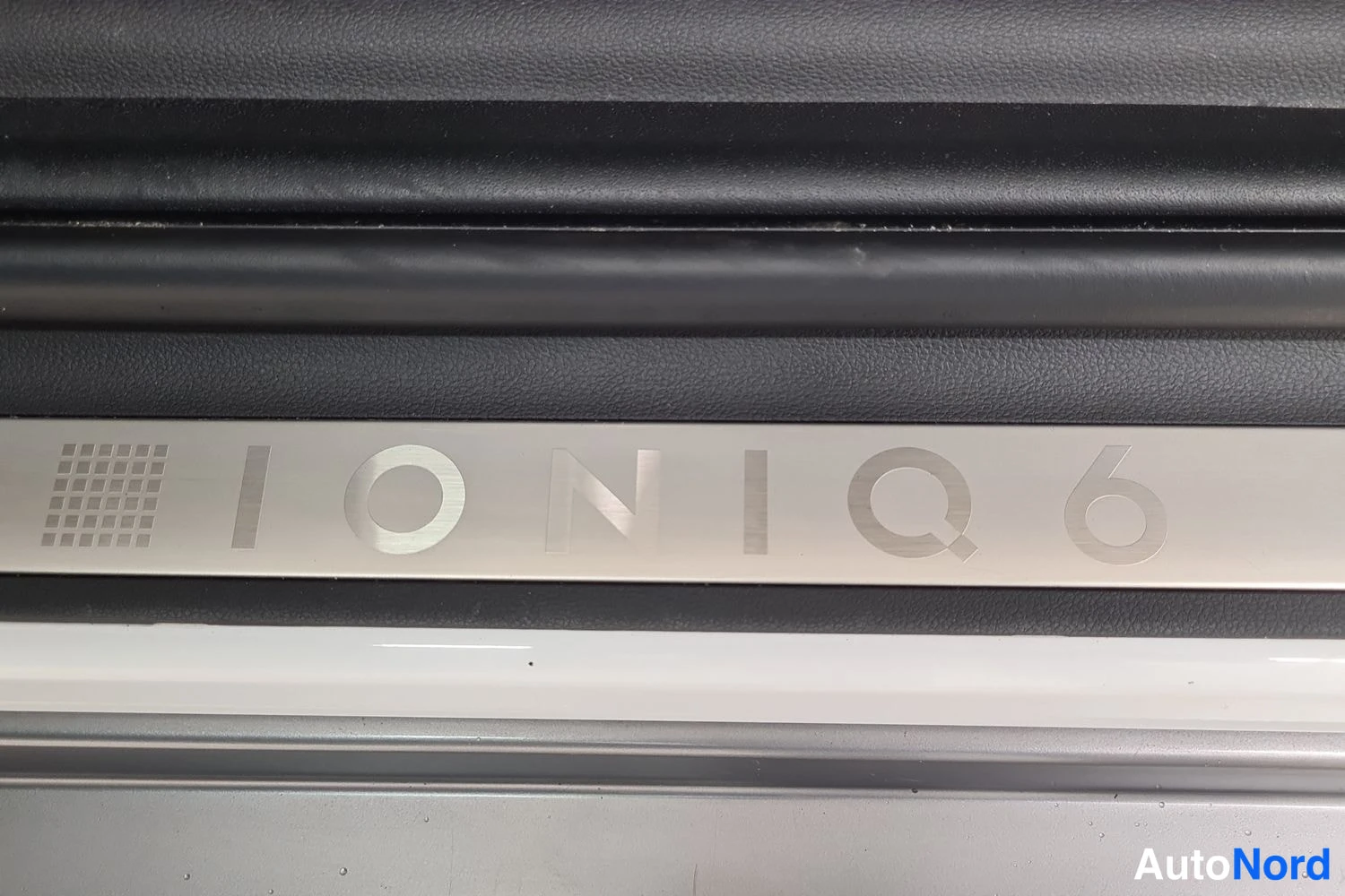 Valkoinen Hyundai Ioniq 6 2024, kuva 20
