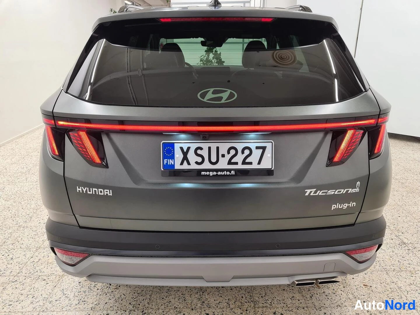 Vihreä Hyundai Tucson 2025, takaa, kuva 6