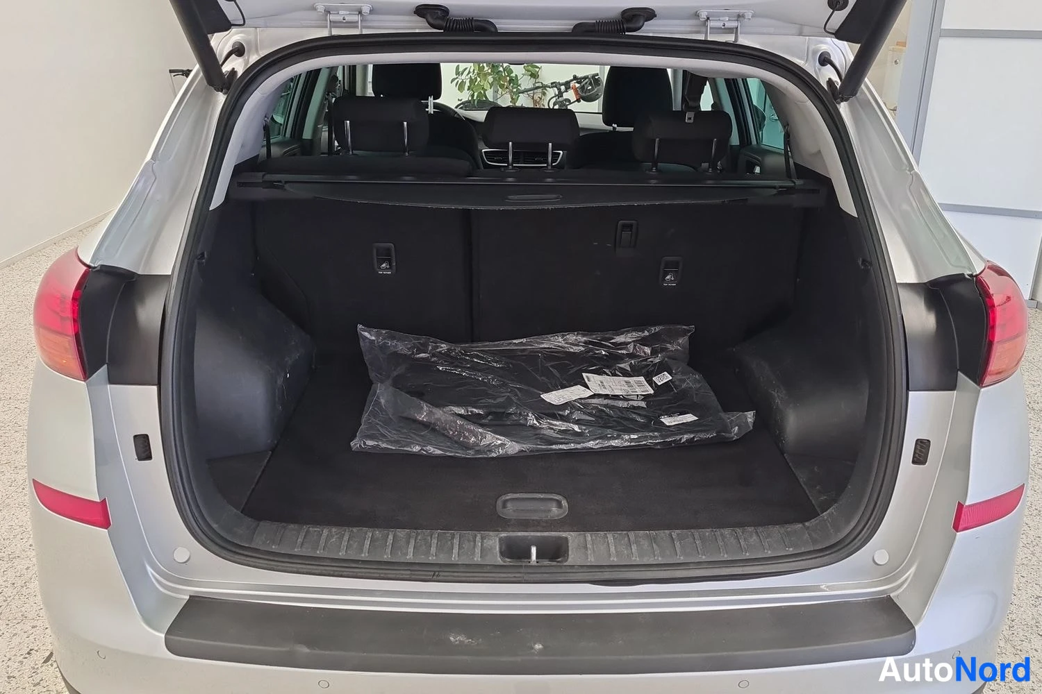 Silver Hyundai Tucson 2019, rear, photo 6
