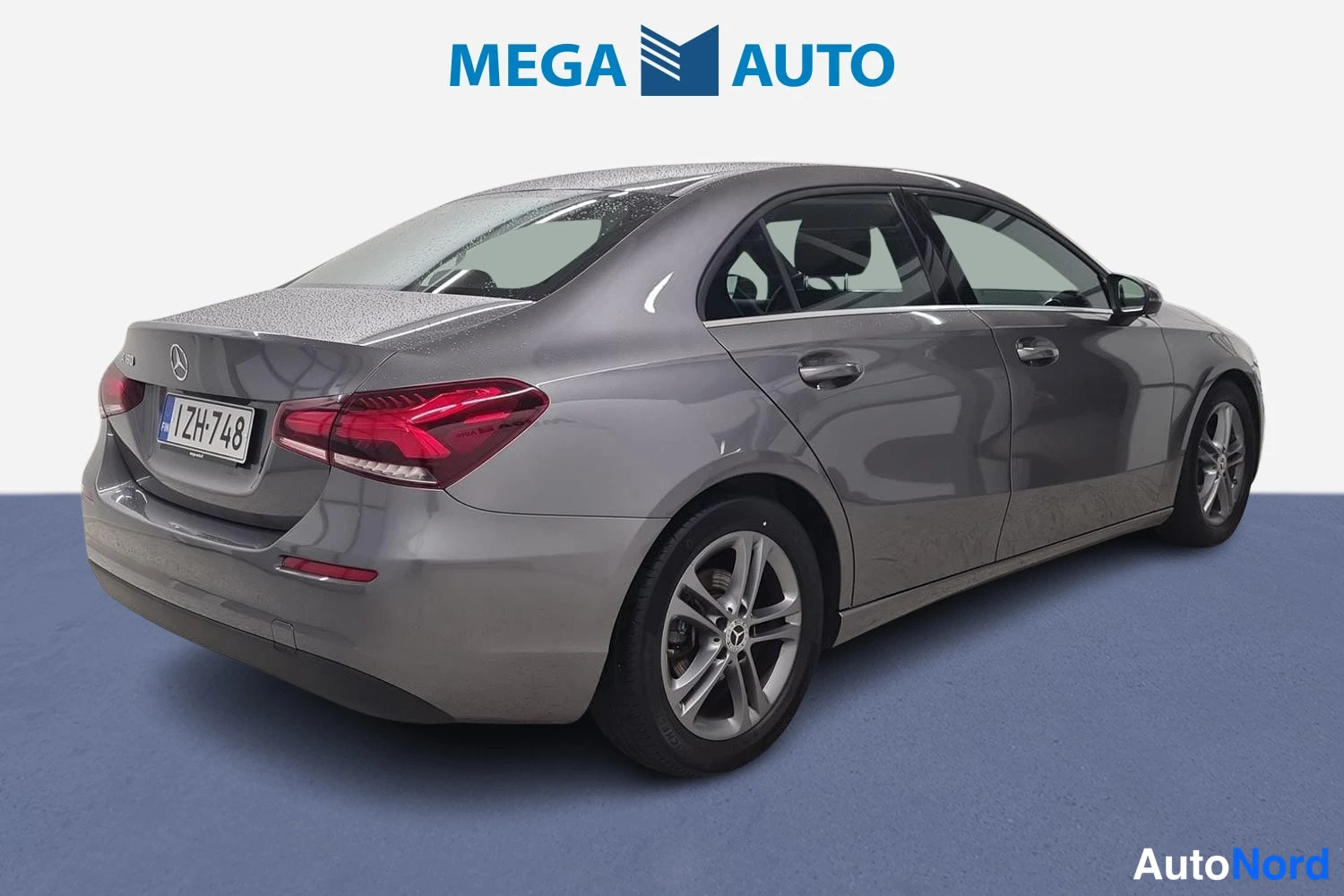 Harmaa Mercedes-Benz A 180 2020, takaviisto, kuva 4