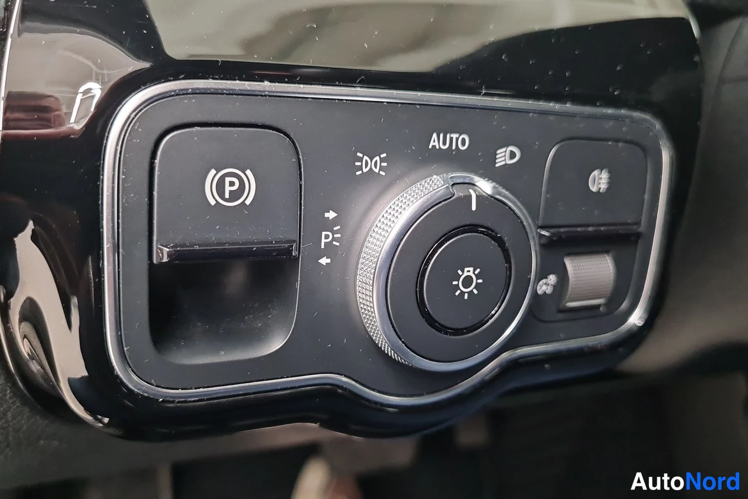 Harmaa Mercedes-Benz A 180 2020, kuva 14