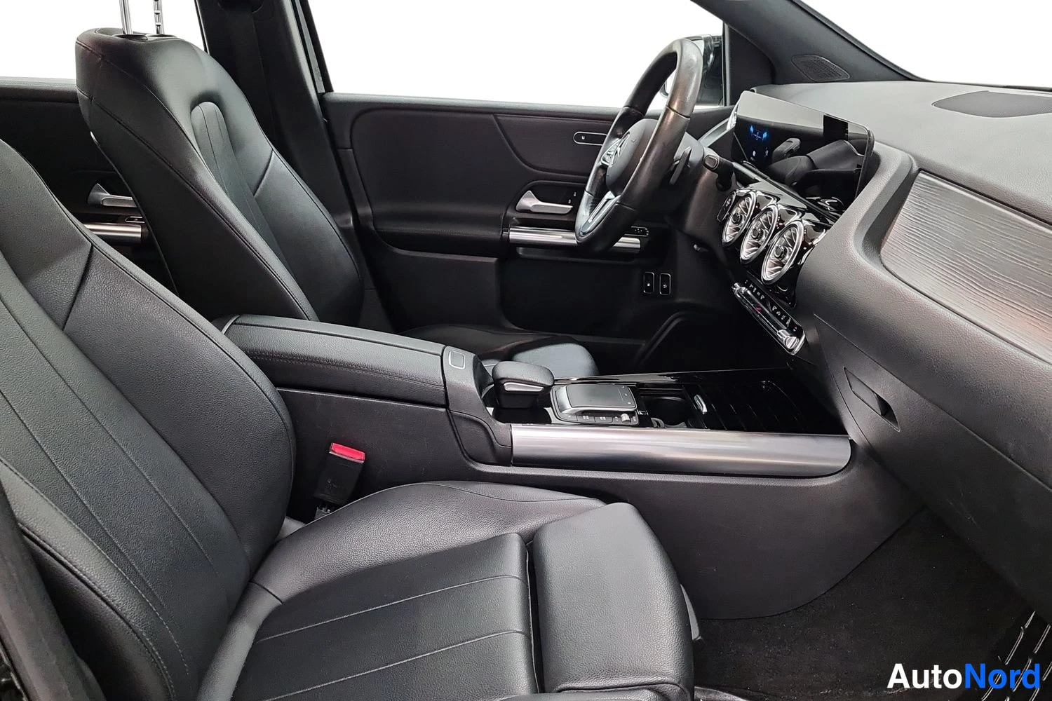 Musta Mercedes-Benz B 250 e 2021, kuva 9