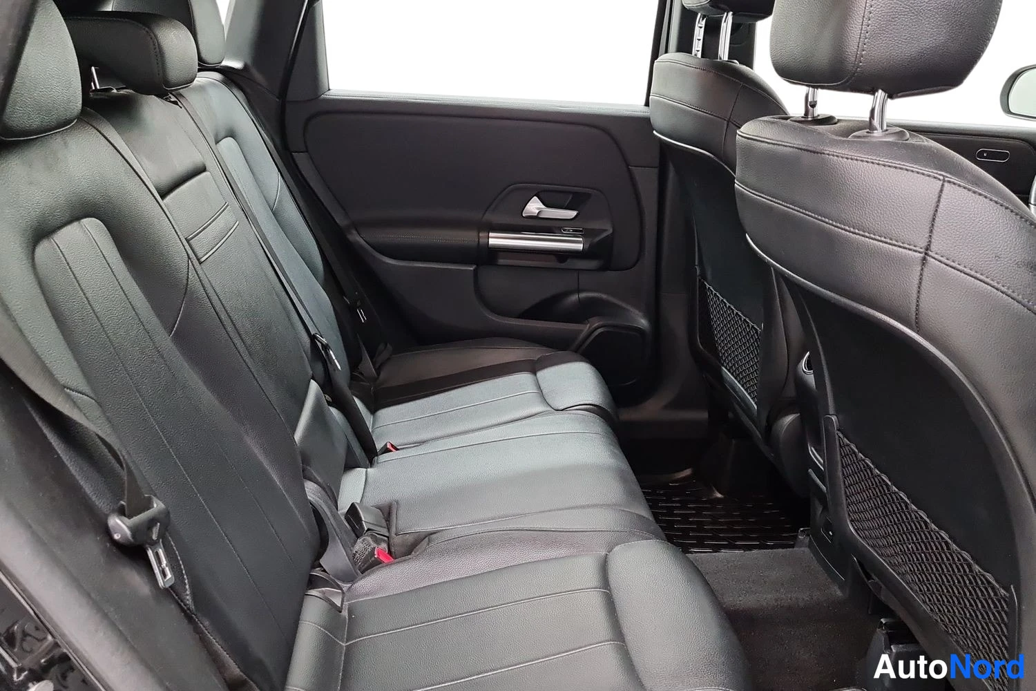 Musta Mercedes-Benz B 250 e 2021, kuva 10