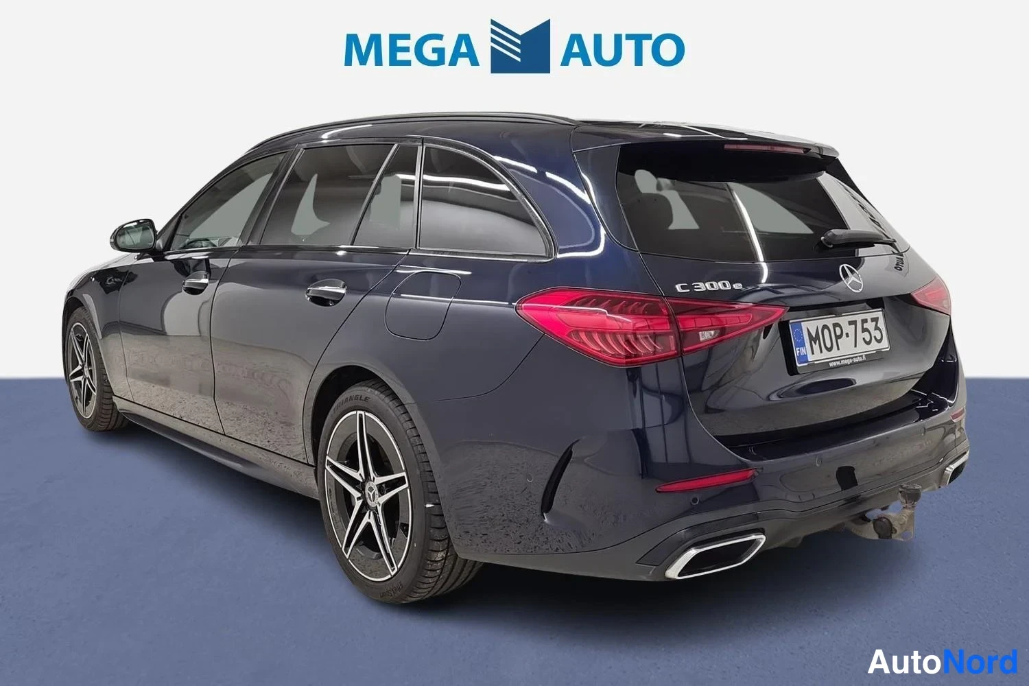 Sininen Mercedes-Benz C 300 e 2022, takaviisto, kuva 3