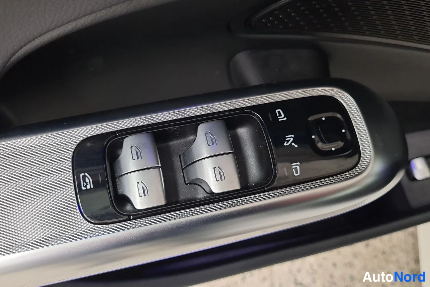 Valkoinen Mercedes-Benz E 220 d 4MATIC 2025, kuva 17