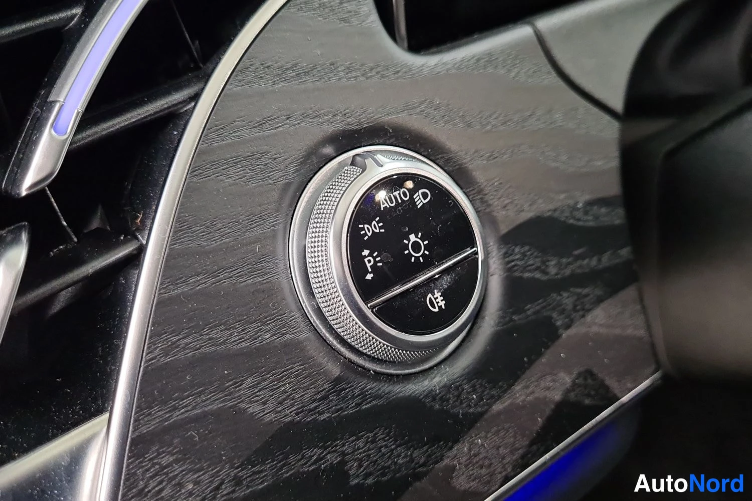 Valkoinen Mercedes-Benz E 220 d 4MATIC 2025, kuva 20