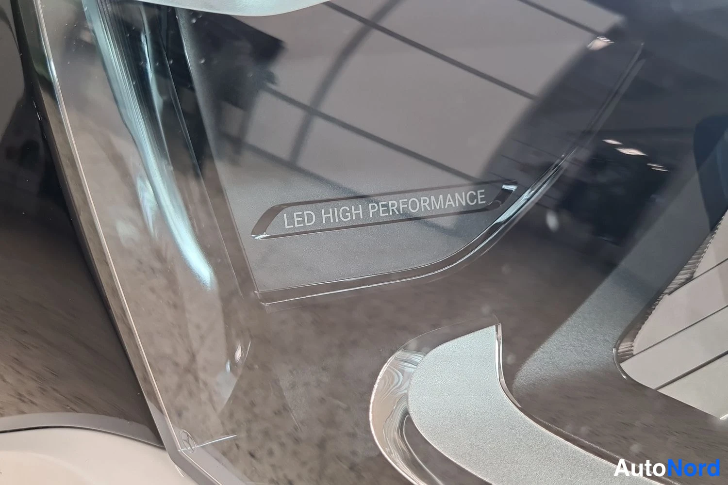 Valkoinen Mercedes-Benz E 220 d 4MATIC 2025, kuva 23
