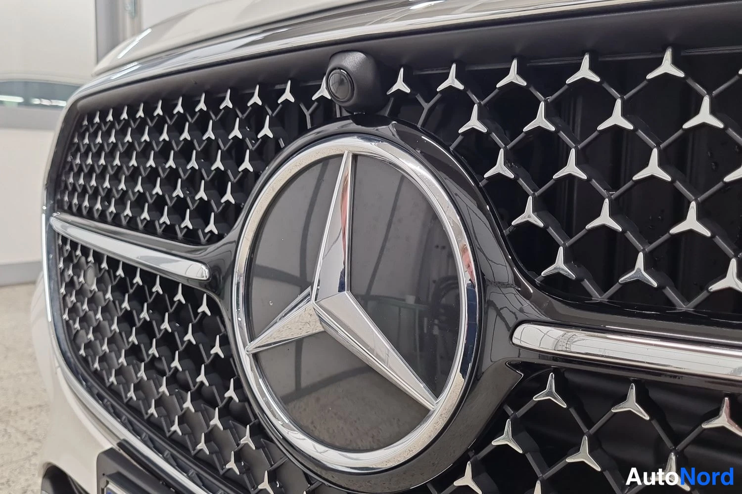 Valkoinen Mercedes-Benz E 220 d 4MATIC 2025, kuva 24