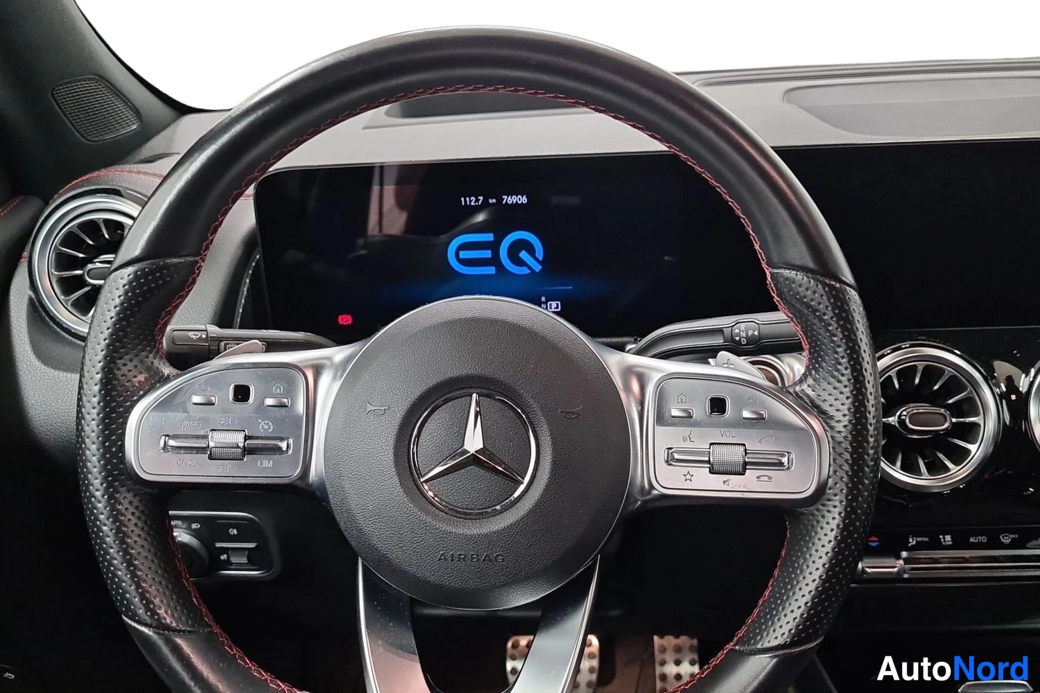 Valkoinen Mercedes-Benz EQB 350 4MATIC 2023, kuva 26
